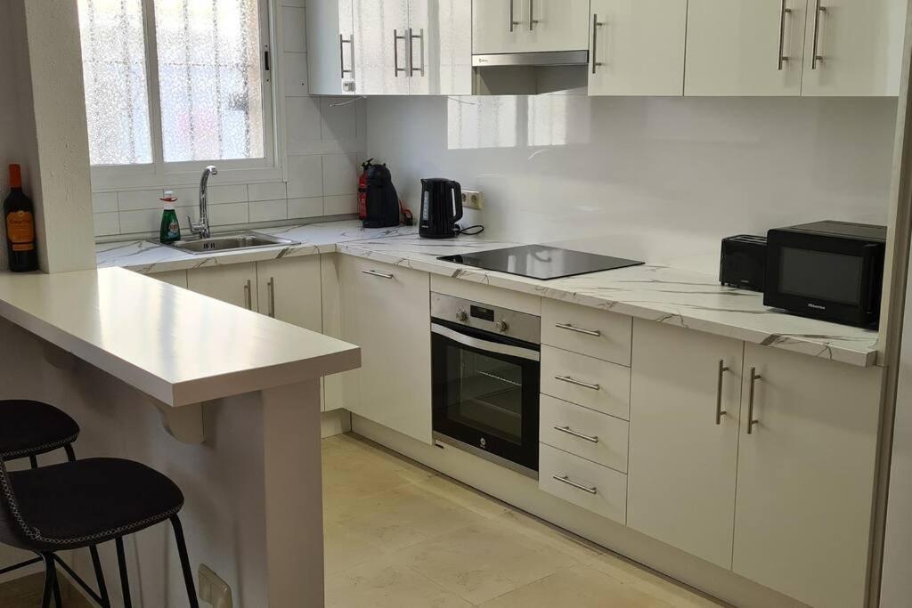 Estepona Port Beachside Apartment - Marina Bay Luaran gambar