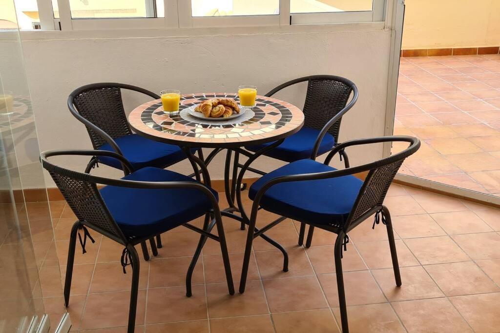 Estepona Port Beachside Apartment - Marina Bay Luaran gambar
