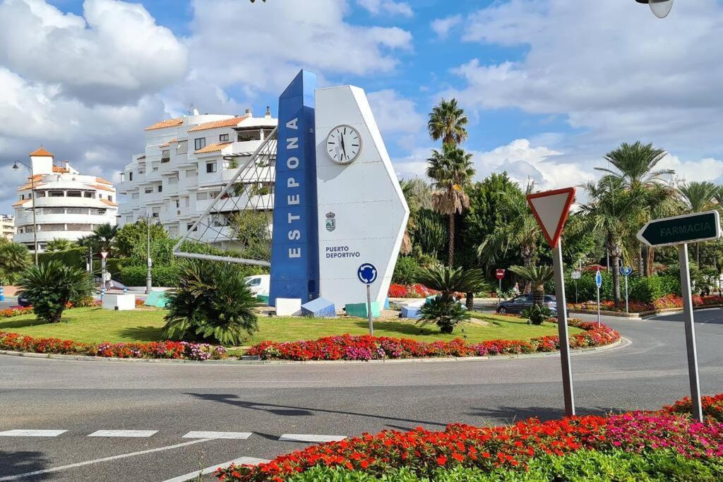 Estepona Port Beachside Apartment - Marina Bay Luaran gambar