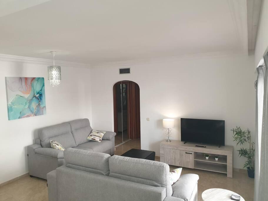 Estepona Port Beachside Apartment - Marina Bay Luaran gambar