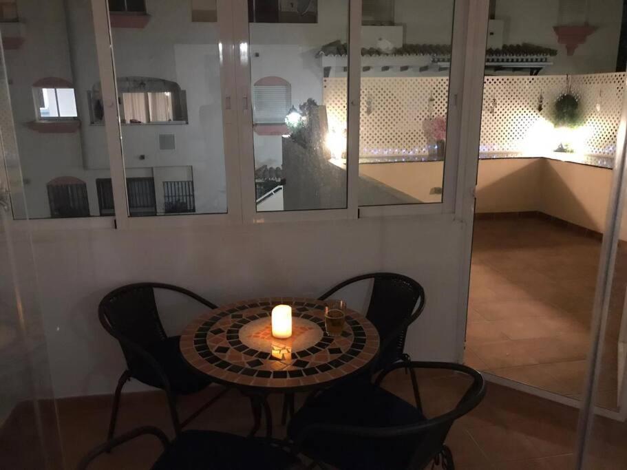 Estepona Port Beachside Apartment - Marina Bay Luaran gambar